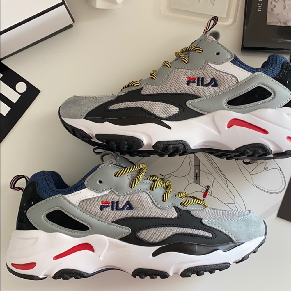 NWT Fila Ray tracer Grey - Picture 6 of 9